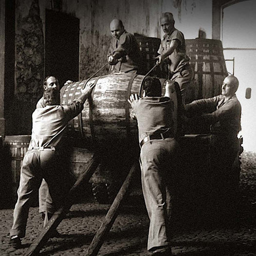 Loading wine barrels in Madeira